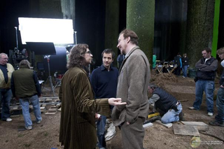 Illustration for article titled More Harry Potter set photos and It All Ends posters